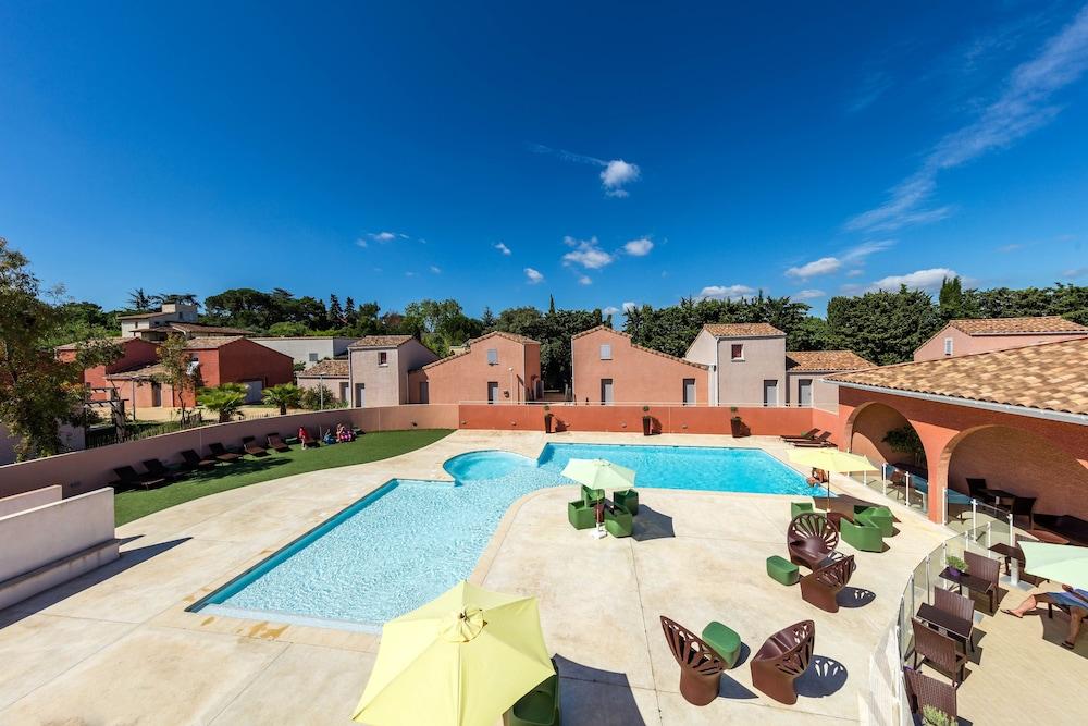 Terres De France - Le Domaine De Bacchus Hotel Saint-Christol  ภายนอก รูปภาพ