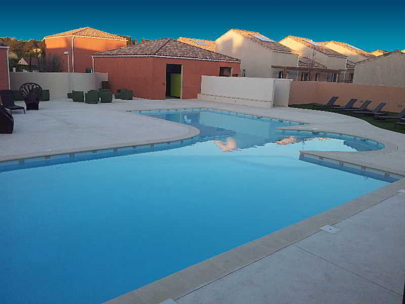 Terres De France - Le Domaine De Bacchus Hotel Saint-Christol  ภายนอก รูปภาพ