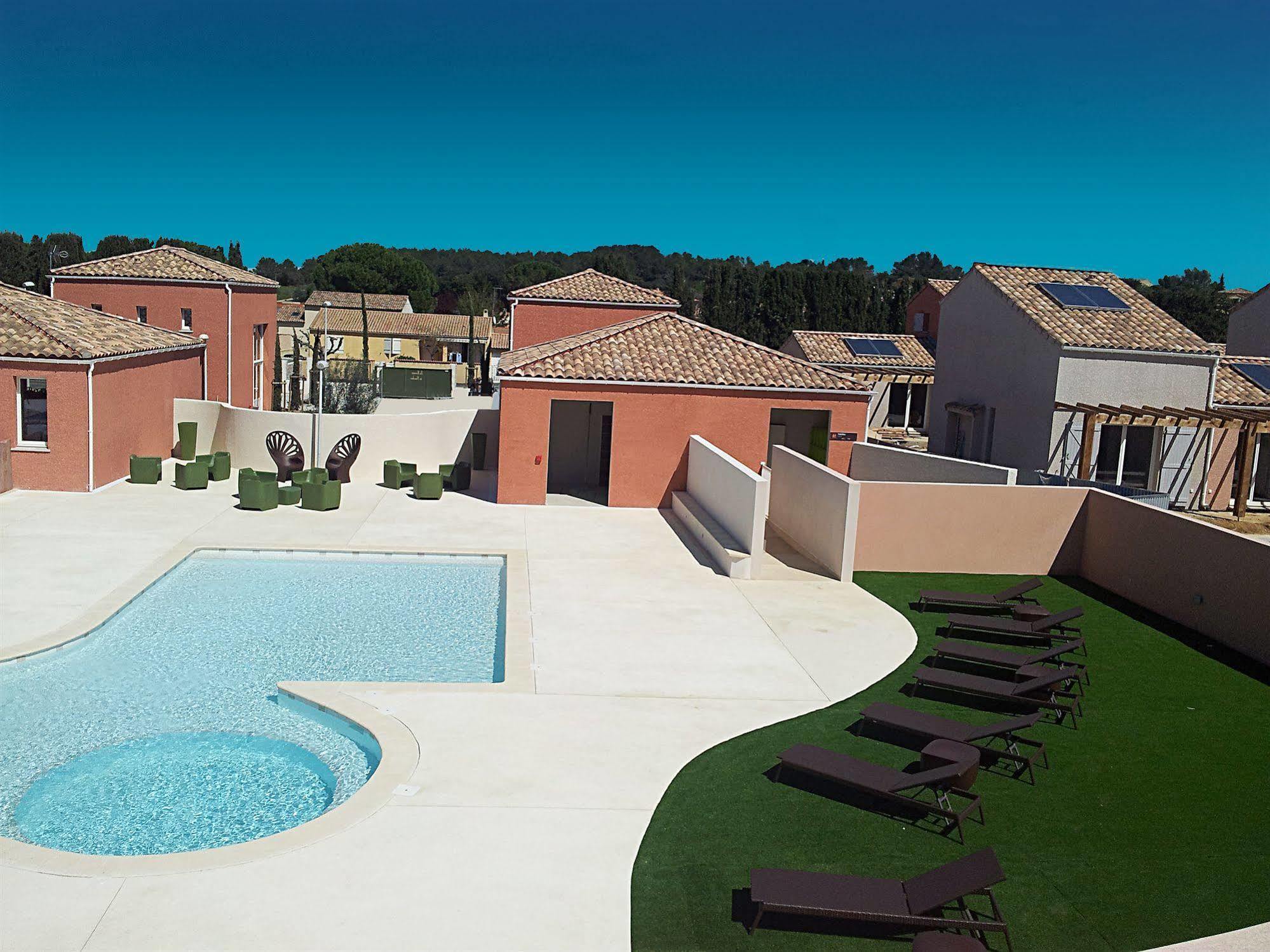 Terres De France - Le Domaine De Bacchus Hotel Saint-Christol  ภายนอก รูปภาพ