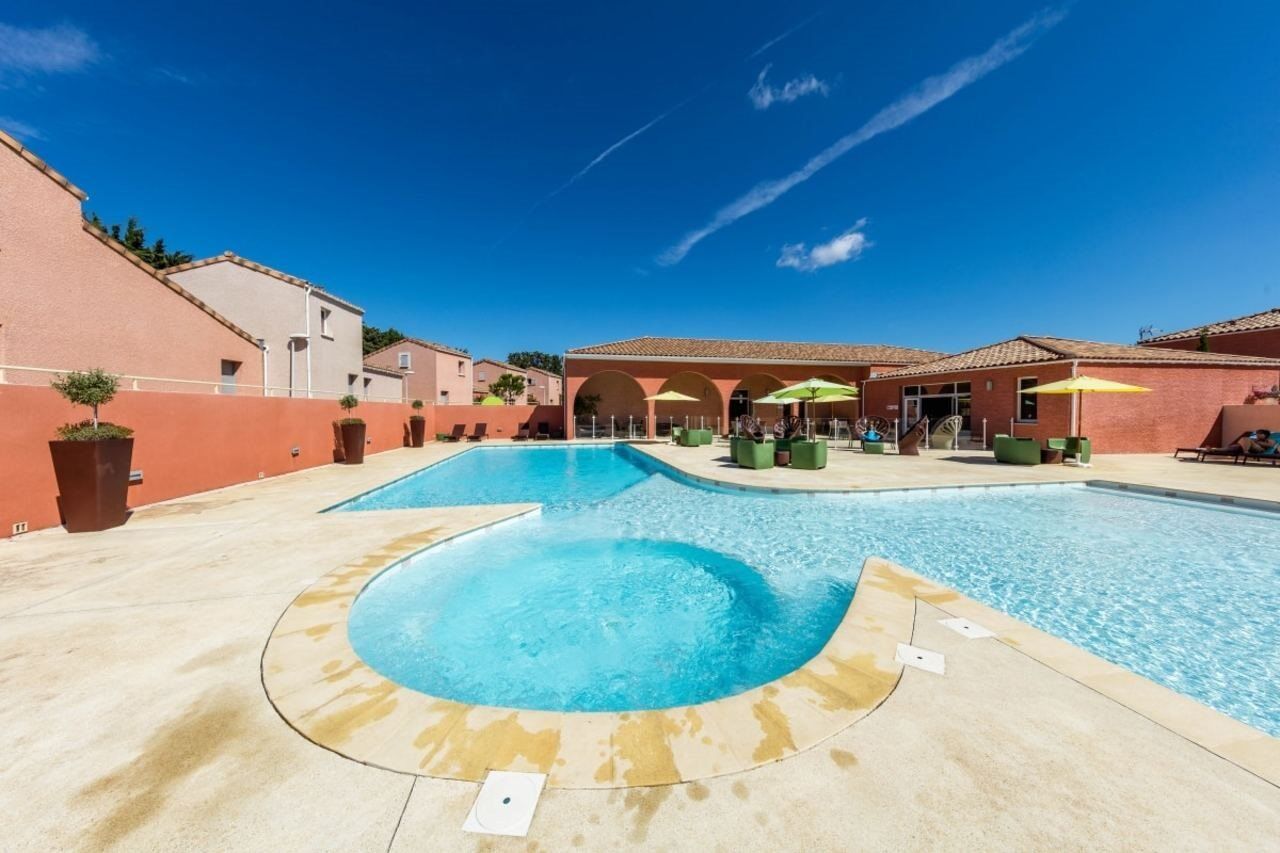 Terres De France - Le Domaine De Bacchus Hotel Saint-Christol  ภายนอก รูปภาพ