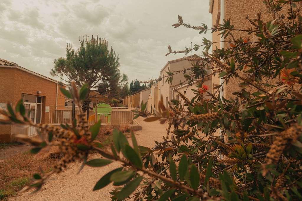 Terres De France - Le Domaine De Bacchus Hotel Saint-Christol  ภายนอก รูปภาพ